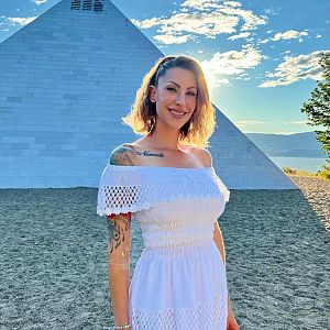 Reiki Healing by Dezarae Dawn