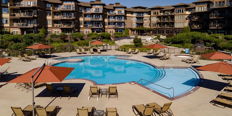 The Cove Lakeside Resort