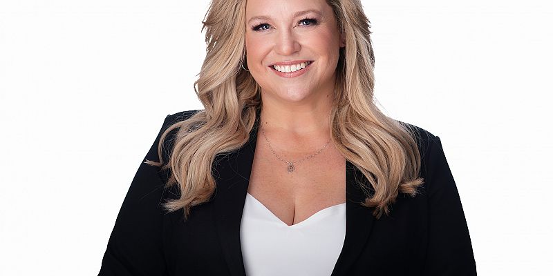 Julie Sheremeto | Your Mortgage Design Team