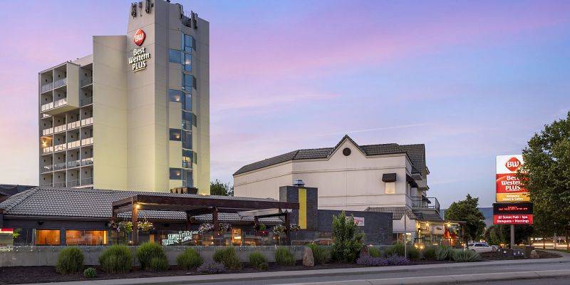 Best Western Plus Kelowna Hotel & Suites